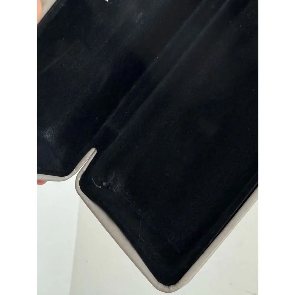 VEHLA Finn sunglasses in black smoke